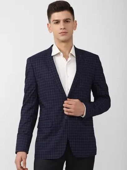 Up to 69% Off on Van Heusen 