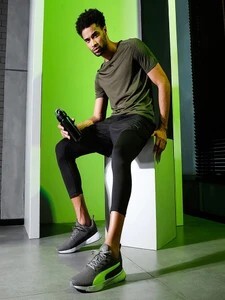 PUMA Robust V2 Sneakers For Men (Grey , 11)