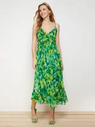 Trendyol - Up To 65% Off on Western Wear For Women 