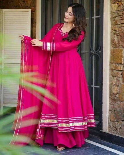 Upto 87% Off on Nyrika Kurta set 