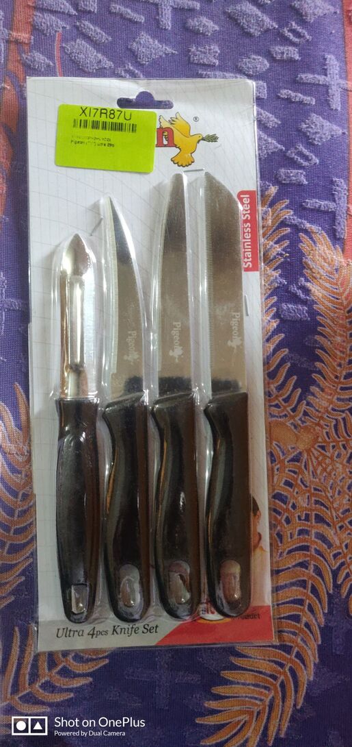[Flipkart new user offer for select accounts only] Pigeon 10.16 cm black colour set of 4 knives at as less as ₹127