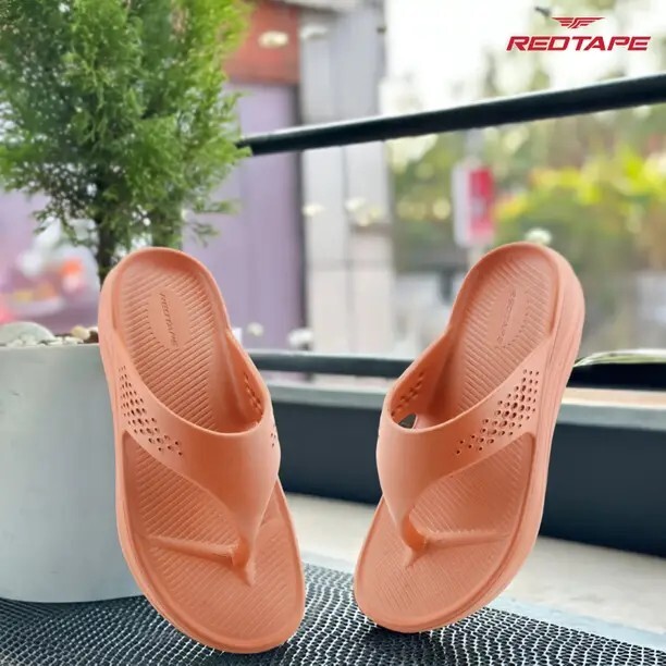 Upto 85% Off On Red Tape Footwears.