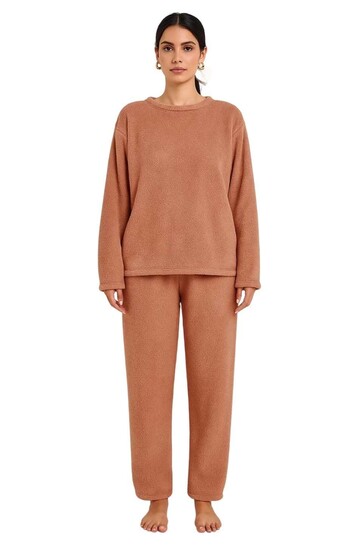 KOTTY Women’s Regular Fit Coral Fabric Winter Ensemble – Soft and Warm Wear for Chilly Days