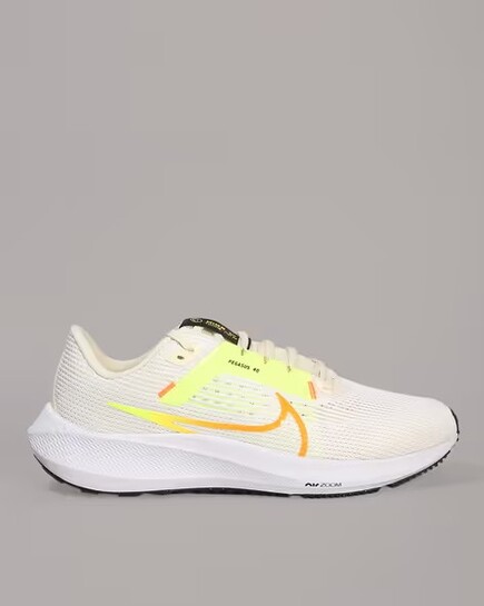 Nike - Up To 30% Off on Sport Shoes + Extra 10% Off on Coupon