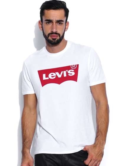 Levis T-shirt at 60% off- Rs.399 only