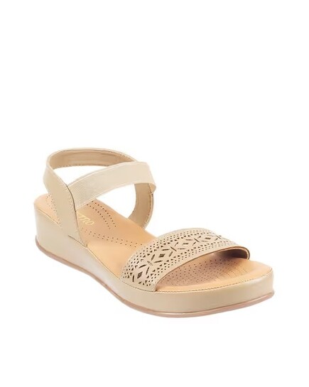 Metro footwear Upto 63% Off