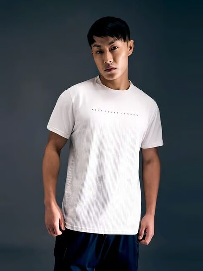 Up To 65% Off on Branded T-Shirt (Skechers, Souled Store & More)