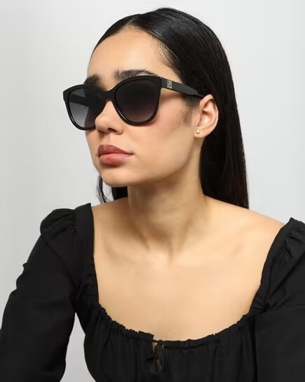 Love Moschino - Up To 82% Off on Sunglasses 