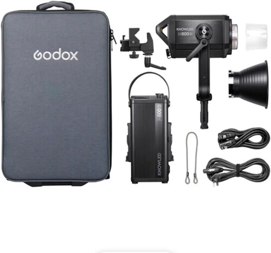 Godox M600D LED Video Light, KNOWLED Vdier Light 740W 5600K 164000LUX CRI 96+ TLCI 97+,