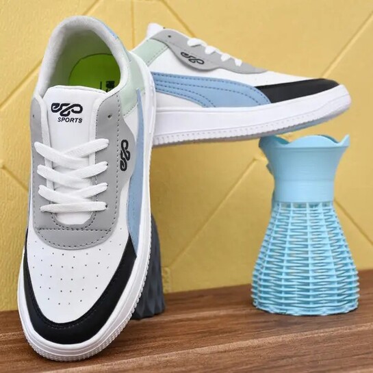 Upto 80% off on Roaster Men’s Casual Shoes