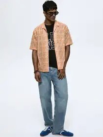 Upto 70% Off On H&M Clothing 