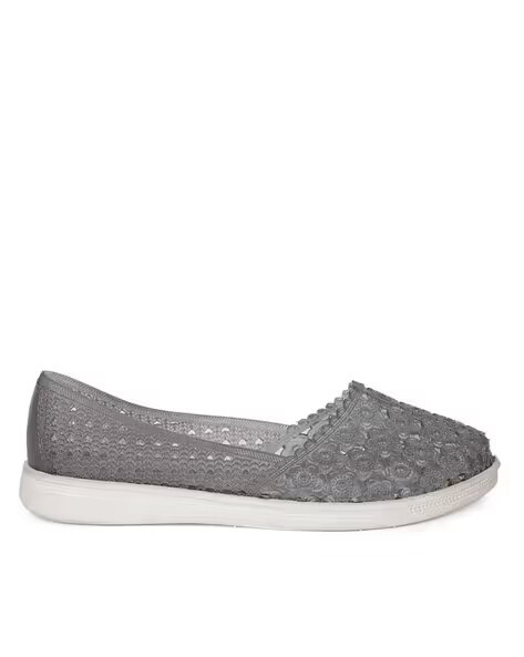 Bata Slippers & Sandals upto 75% off starting From Rs.112