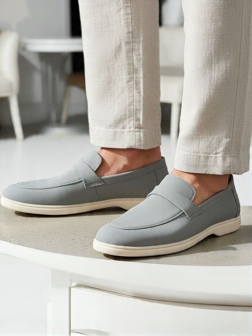 Buy The Roadster Lifestyle Co Men Round Toe Loafers Casual Shoes - Casual Shoes for Men 41274702 | Myntra