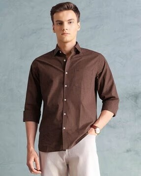 ARROW Clothing  Up to 67% Off