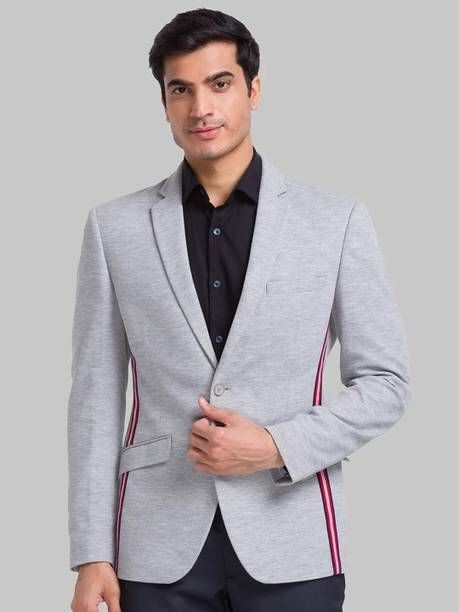 Raymond's Suits & Blazers upto 75% off + 10x boost with supercoins 