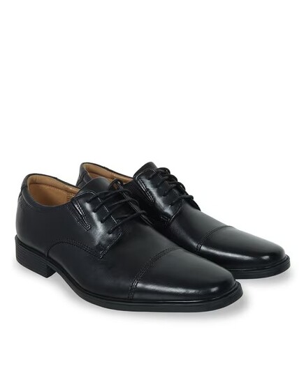Clarks Footwear Upto 70% Off 
