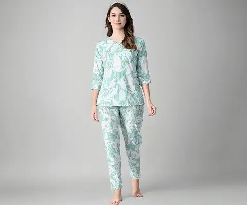 Upto 83% off on Ichaa Women Night Suit Set