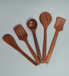 https://cdn0.desidime.com/attachments/photos/532934/medium/5293481home-creations-wooden-5-pcs-kitchen-cooking-tool-set-home-creations-wooden-5-pcs-kitchen-cooking-too-8u7q32.jpg?1538631113