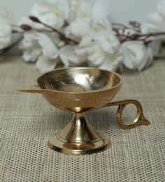 https://cdn0.desidime.com/attachments/photos/538362/medium/932293golden-brass-tortoise-diya-by-alia-impex-golden-brass-tortoise-diya-by-alia-impex-7irsyz.jpg?1541829721