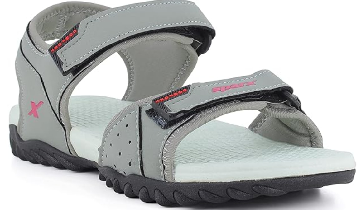 Sparx Sandals for Women under Rs.1000