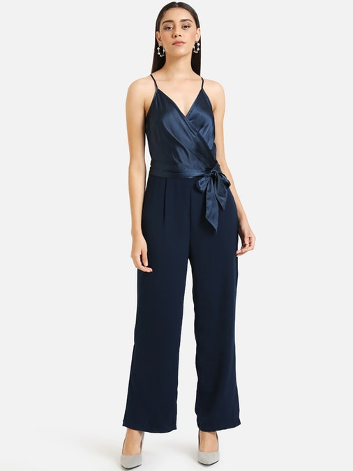 10 Christmas Party Outfit Ideas for Women with Christmas Sale Offers