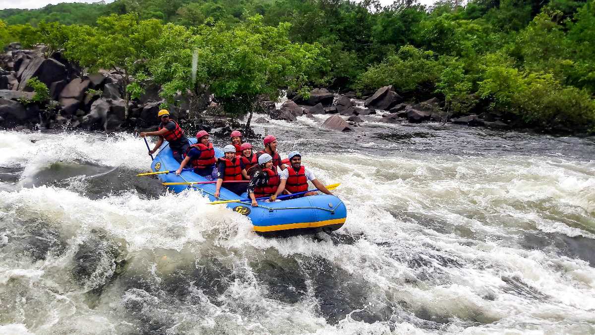 https://cdn0.desidime.com/attachments/photos/725933/medium/Dandeli-Karnataka.jpg?1638516505