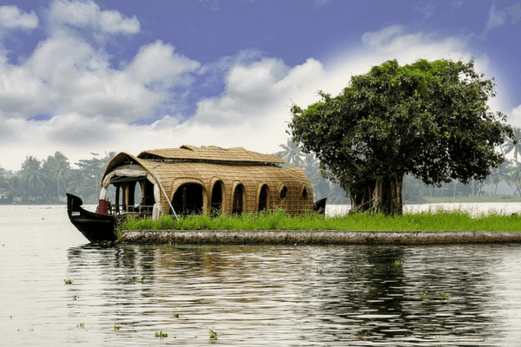 Backwaters_Alleppey__Kerala
