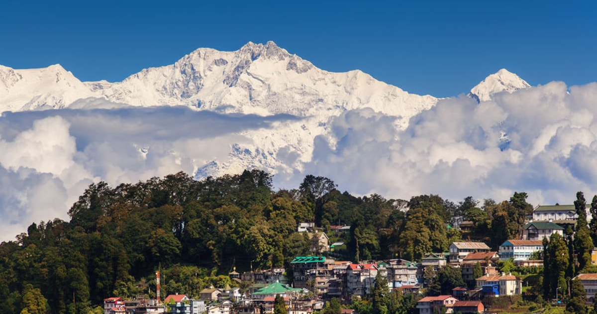 https://cdn0.desidime.com/attachments/photos/749545/medium/History-of-Darjeeling.jpg?1646691477