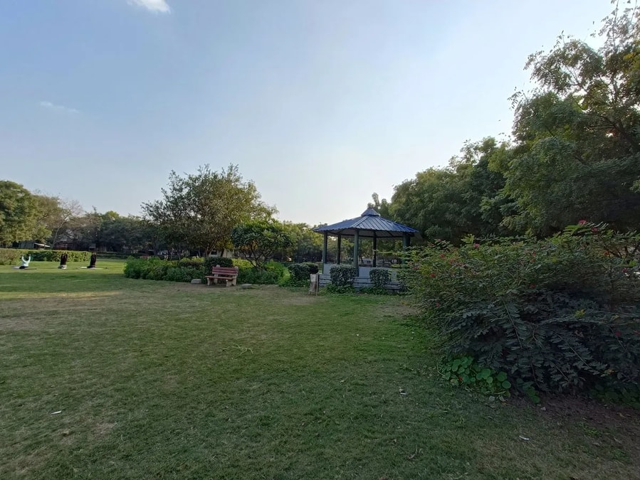 Realme 9 Pro Plus 5G Camera Samples: Best Camera Phone Under 20000 with Sony Sensor