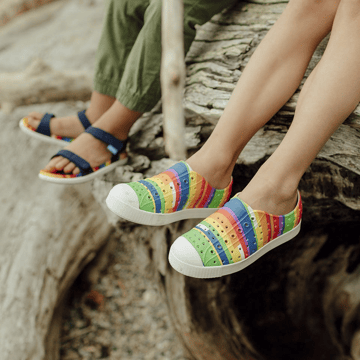 10 Monsoon Essentials Must have to prepare for the Monsoon Season.
