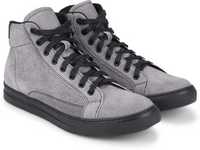 Kenneth Cole footwear flat  75% off 