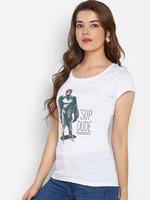 Flat 70-75% off on Clothing, Footwear, Backpacks and more