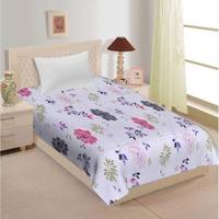 Blankets at Minimum 45% off