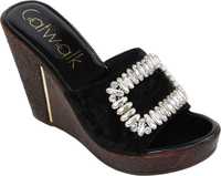 Catwalk Heels upto 78% off starting @ 599