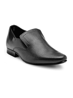 Top Brands Mens Footwear min 70% off ( puma , allen copper , aeropostal, arrow , hrx , roadster , n many more)