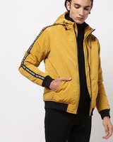 Ajio: ₹400 Off on ₹999 & Above 