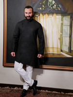 House of Pataudi Men Solid Straight Kurta