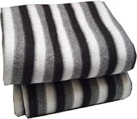 Double Blanket @Rs199 & Single Blanket (Pack of 2) @Rs199