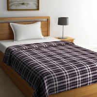 Min 50% off on Portico blanket starting @ 479 Rs