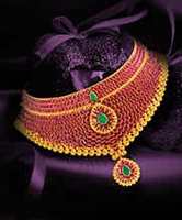 Amex | Joyalukkas - 25% instant discount on Gold making charges and ₹6,000 off Diamond Jewelry