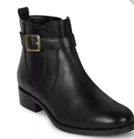 Flat 80% off on Redtape shoes starting at Rs.599 | Price Drop on All