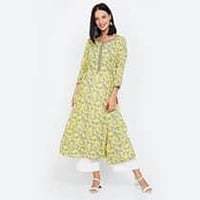 HALF PRICE FLAT 50% OFF ON WOMENS CLOTHING