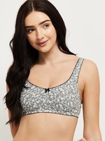 Women Bras Under Rs.399 upto 75% off by Clovia,Zivame,etc
