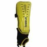 Cosco Impact Shinguard, Senior Rs.106 @ Amazon