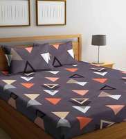 Purple Geometric 210 TC Cotton Blend King Sized Double Bedsheet with 2 Pillow Covers