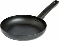 AmazonBasics Non-Stick Aluminium Frying Pan (Induction and Gas Compatible), 24 cm