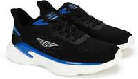 RED TAPE  Training & Gym Shoes For Men  (Black)