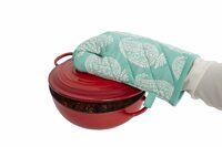 Amazon Brand - Solimo 100% Cotton Padded Oven Gloves Paisley, (Pack of 2, Blue)