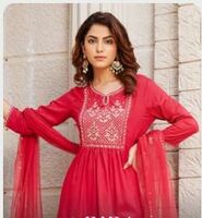 Tatacliq Republic Day sale (11-26Jan) 10 % instant discount  on Yes Bank Credit Cards and Credit Cards EMI