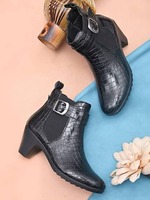 Min 80% Off On Roadster Women Boots